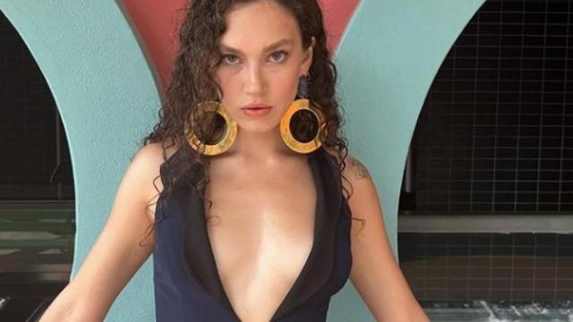 Melisa Şenolsun o diziyle anlaştı, partneri de belli oldu! Yakışıklı oyuncuyla... 