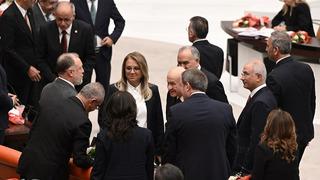 Bahçeli'den DEM Partililerle tokalaşma açıklaması: Türkiye partisi olarak gerekeni yaptığımın göstergesidir