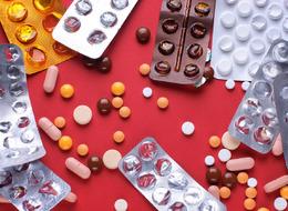 İlaçlar kara borsaya düştü! Telegram'da 3000 TL'ye satılıyor! Reçeteli ilaçlar internette kapış kapış gidiyor... Dolandırılan bile var!