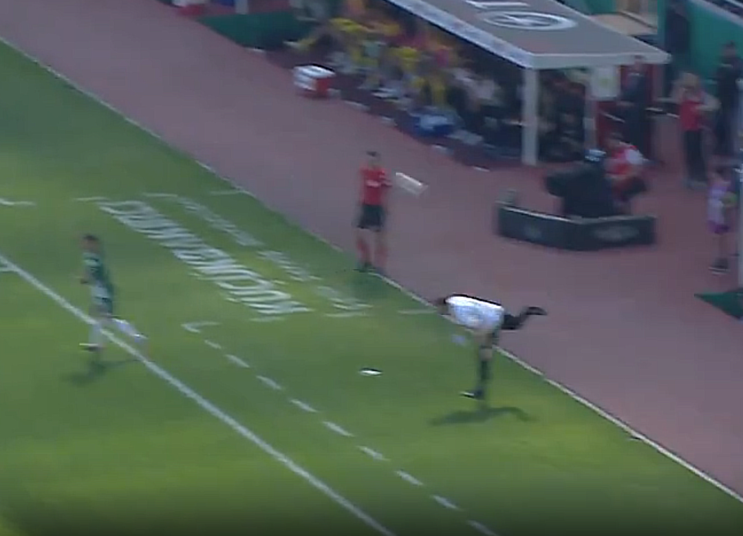 Arda Turan ve t&uuml;m stat onu alkışladı! Konyaspor Teknik Direkt&ouml;r&uuml; Ali &Ccedil;amdalı'dan akrep vuruşu... Fatih Terim'i akıllara getirdi!