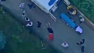 10. katındaki evinin balkonundan düştü... 2 çocuk sahibi makine mühendisi baba hayatını kaybetti