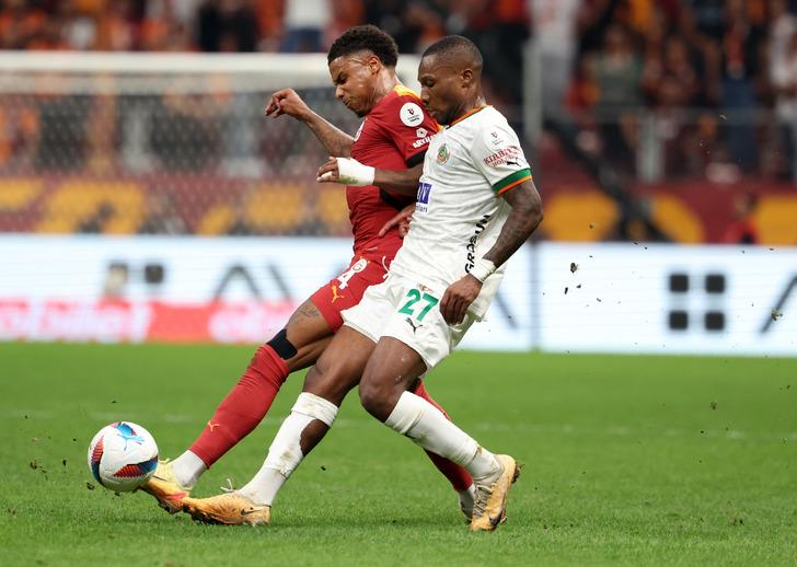 Alanyaspor maçını da boş geçti! Nihat Kahveci'den Icardi için olay iddia... 'Bunu nasıl yapar?' G5