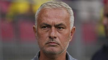 Fenerbahçe Galatasaray'ın elinden kapmıştı sadece 9 dakika oynattı! Mourinho, Levent Mercan'ı devre arasında gönderiyor