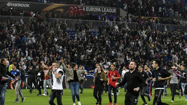 Beşiktaş'a UEFA'dan kötü haber!