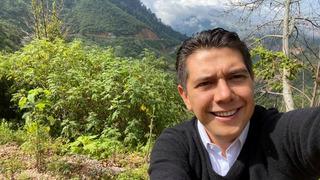 Ülke bu cinayeti konuşuyor! Göreve başlayalı sadece 6 gün olmuştu... Belediye başkanının kafası kesilip arabanın üstüne koyuldu