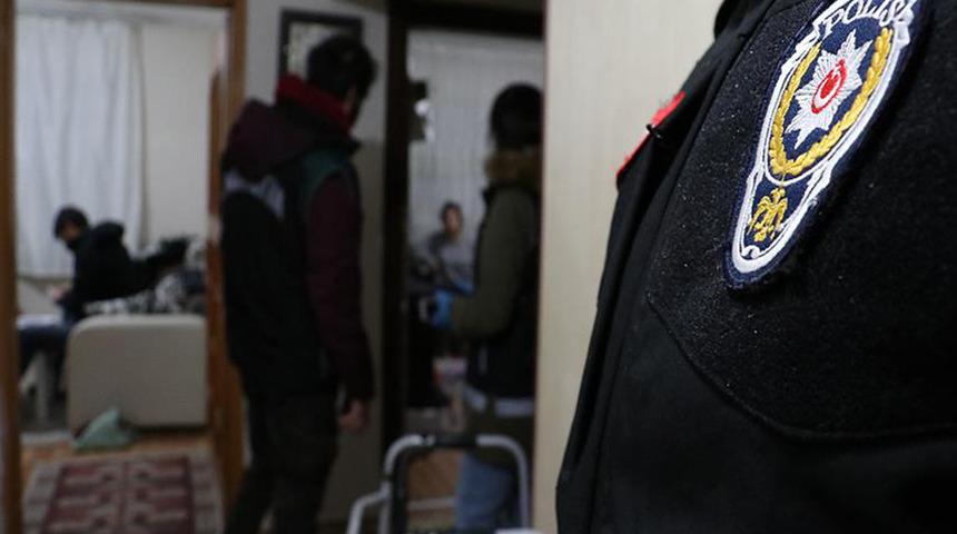 Oğlunun uyuşturucu ticareti yaptığını duyunca eve çağırıp polise teslim etti