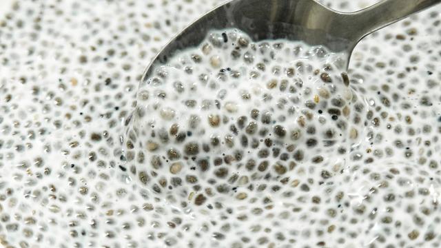 Faydalarını duyan kaşık kaşık tüketiyor! Her gün chia tohumu tüketirseniz ne olur? Duyunca çok şaşıracaksınız