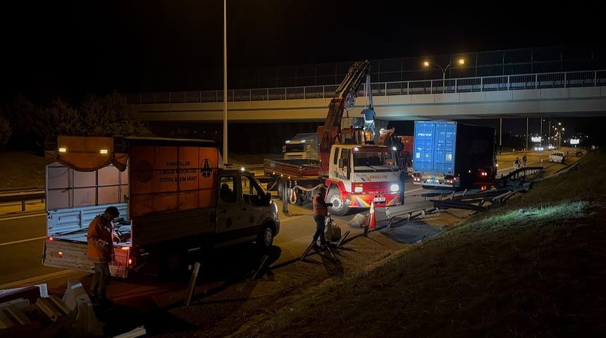 Silivri'de tır kazası nedeniyle trafikte yoğunluk oluştu