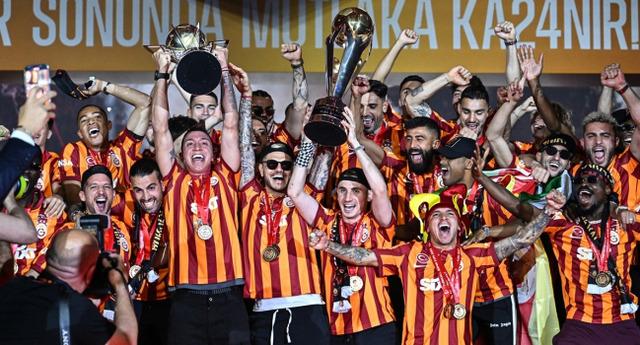 galatasaray-sampiyonluk-kupasini-aldi_cover_image