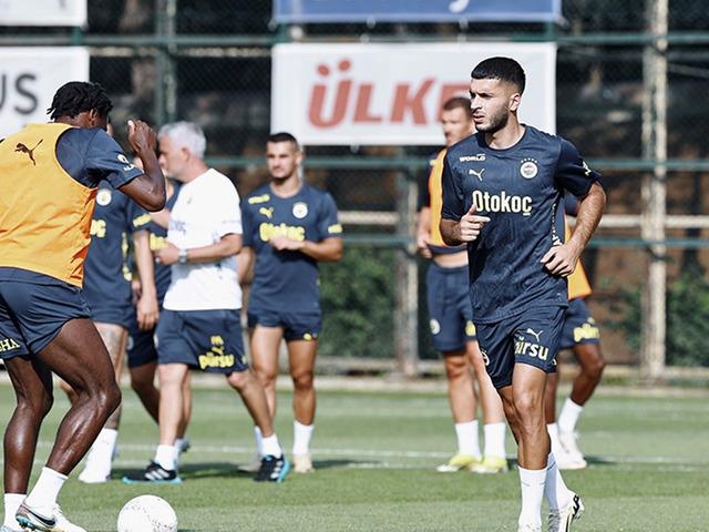 Fenerbahçe'de 8 milyon Euro buhar oldu! Oğuz Aydın ve Levent Mercan için ayrılık kararı