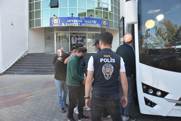 50 lira vadettiler 1,2 milyar lira dolandırdılar! Fiziki takip 16 saat sürdü çete lideri berber çıktı G3