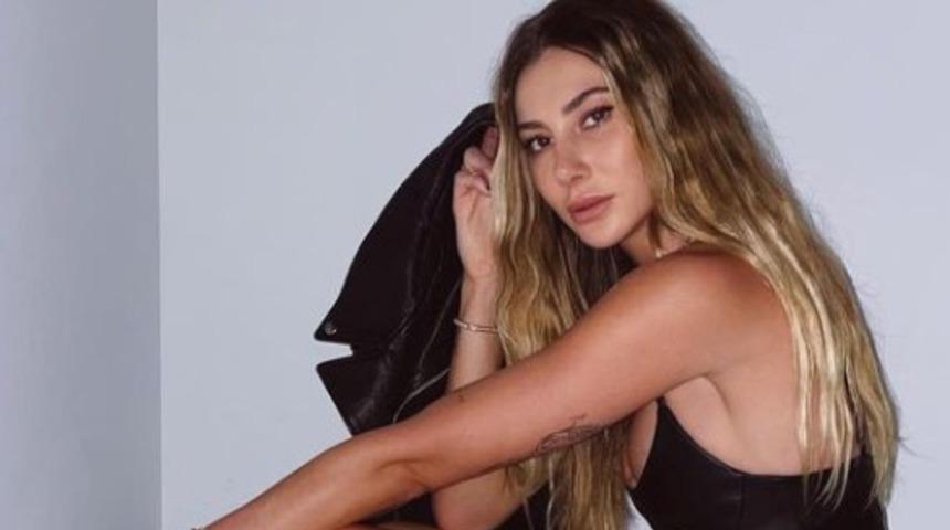 Şeyma Subaşı bu defa gece yarısı paylaştı! Sadece gece lambalarını yakıp yatağını gösterdi! Gizemli sevgilisiyle... 