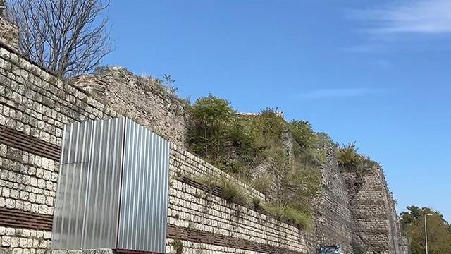 İkbal'in katledildiği Edirnekapı surlarında demir bariyerli önlem!