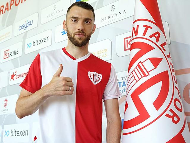 Yunanistan takımından Süper Lig ekibine ikinci kez transfer yasağı cezası!