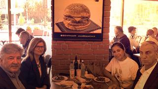 Ters köşe yapan Köfteci Yusuf hamlesi! Müşteriler elini ayağını çekerken, İYİ Partili Ergun gidip yemek yedi