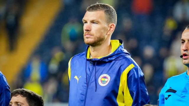 Almanya Teknik Direktörü Julian Nagelsmann'dan Fenerbahçe kaptanı Edin Dzeko'ya övgü! ''38 yaşında olmasına rağmen''