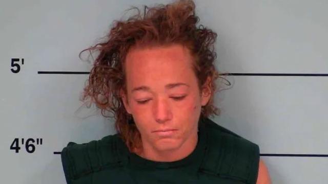 Kız arkadaşı ve sevgilisinin annesinin kendisine büyü yaptığını söyledi! Tencerede insan pişirdi