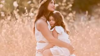 Kızının kolu göğsüne çarpınca kanser olduğunu öğrendi! Erken tanıyla kurtuldu... Uzman isim 'ısrarla öneriyorum' diyerek tavsiyede bulundu