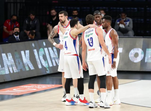 Anadolu Efes, Bursaspor deplasmanında galip! Ligde 2'de 2... 640xauto