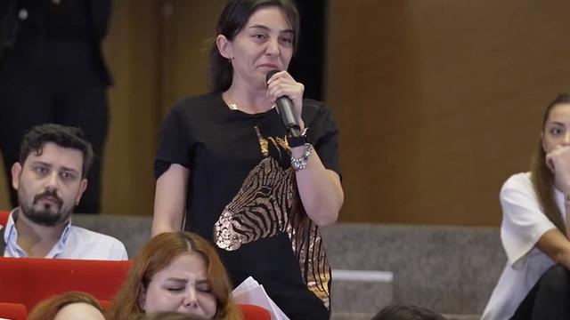 Mevzular Açık Mikrofon'a çıkan Cemile Yıldız'ın hikayesi ortaya çıktı! İntihar sürecini anlattım, dinleyen olmadı