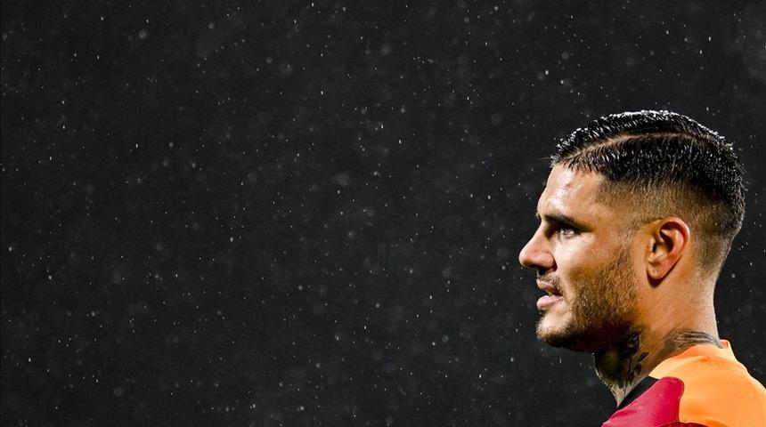 Mauro Icardi sakatlığına rağmen stada geldi... Samsunspor maçı öncesi Galatasaray taraftarına üçlü çektirdi!