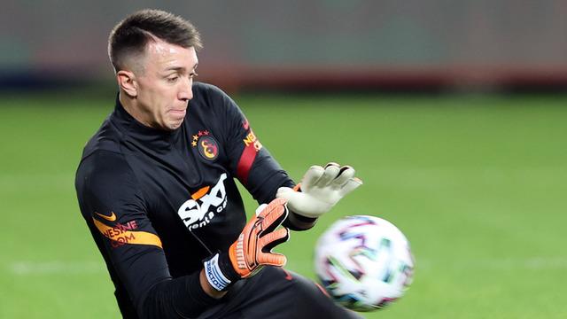 1611990591341-muslera