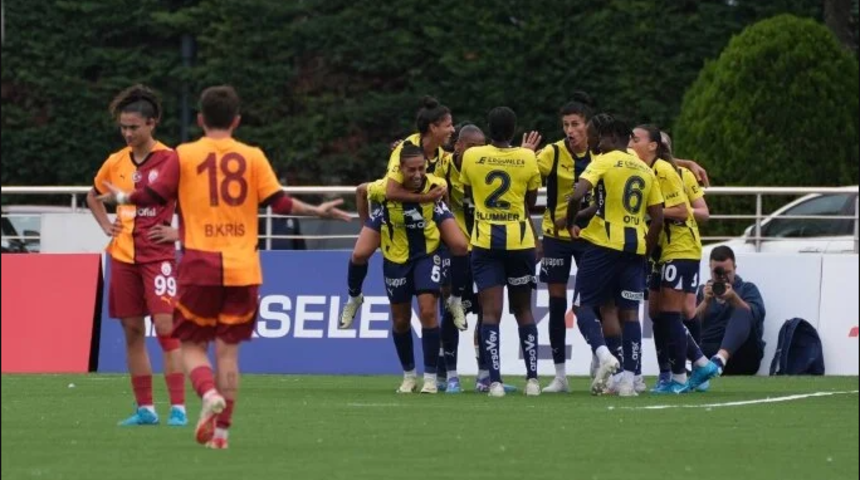 Kadınlar derbisinde kazanan Fenerbahçe! 6'da 6 yaptı... Galatasaray'dan bu sezon bir ilk! 