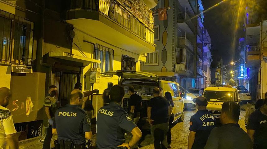 Aydın'da bir evde tutulan 16 kedi ve 1 köpek, şikayet üzerine kurtarıldı