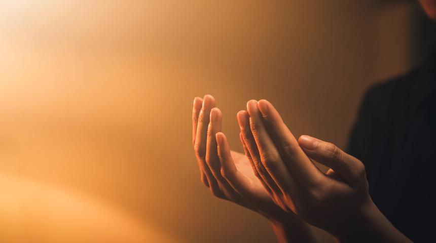 Yemek duası nasıl yapılır? Yemek duası Arapça okunuşu, Türkçe anlamı ve Diyanet meali