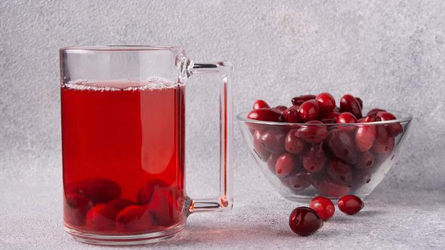 Kızılcık suyu faydaları ve zararları: Kızılcık suyu hangi hastalıklara iyi gelir?