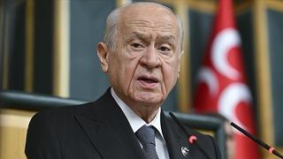 MHP lideri Devlet Bahçeli'nin kitabı bakanlara hediye edildi: O fotoğrafları dikkat çekti
