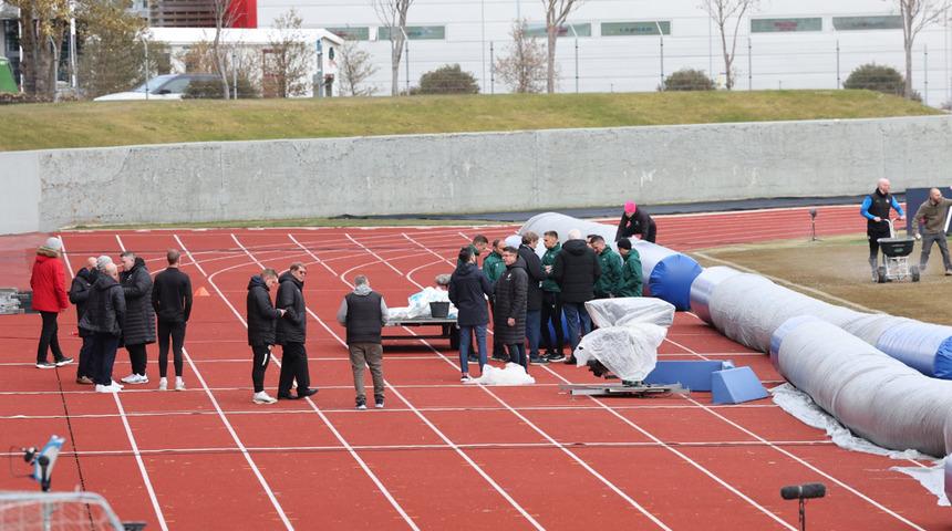 "%51 ertelenecek" sözü sonrası resmi açıklama! İzlanda-Türkiye maçı belirlenen saatte oynanacak