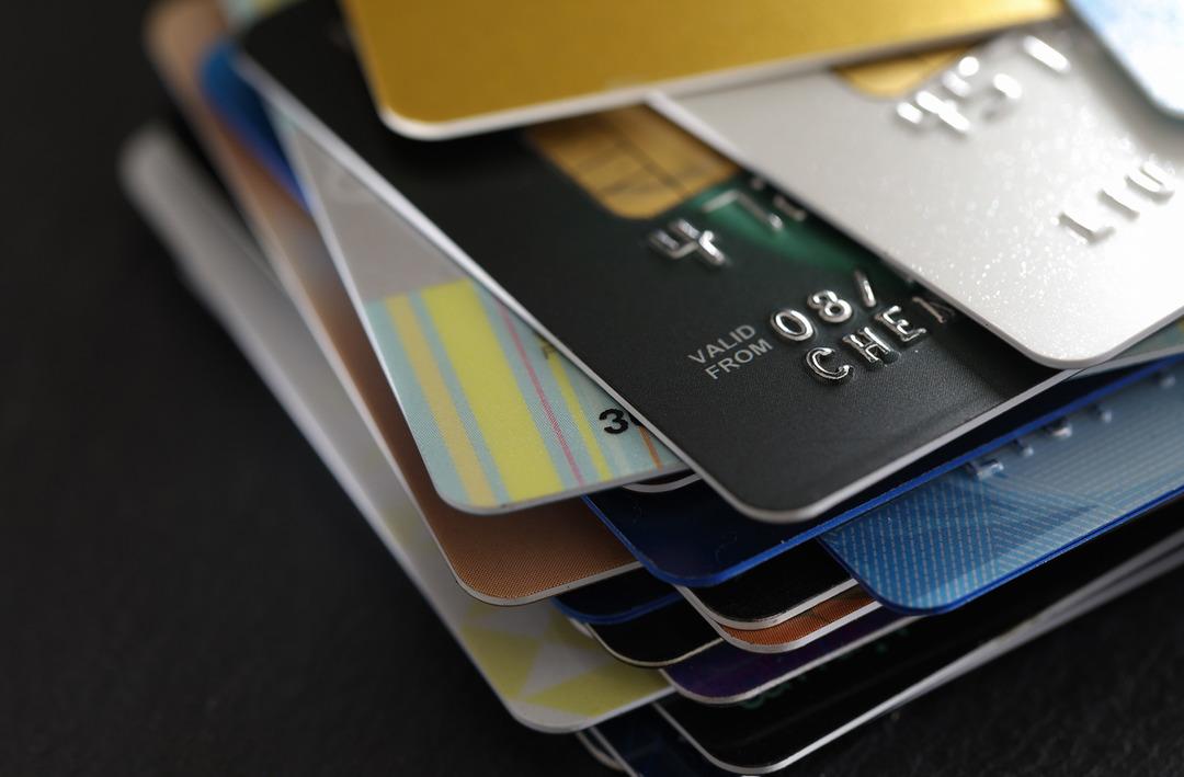 Kredi kartlarında 750 liralık ek vergi i&ccedil;in geri adım! Tepkiler sonrası AK Parti harekete ge&ccedil;ti: 100 bin lira sınırı değişebilir