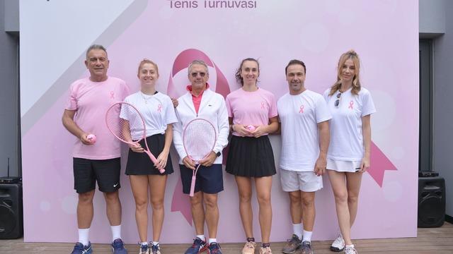 Meme kanseri farkındalığını artırmak amacıyla Pembe Top Tenis Turnuvası düzenlendi