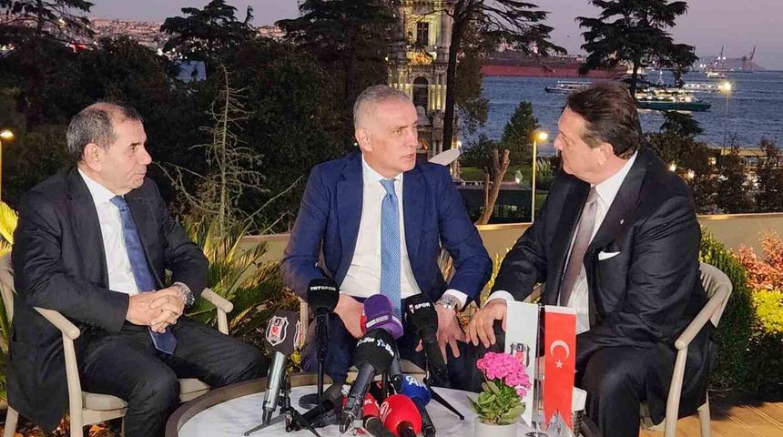 Hasan Arat, Dursun Özbek ve İbrahim Hacıosmanoğlu, açılışta bir araya geldi