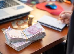 Kredi ve kredi kartı borcu olana bankalardan 'yapılandırma' paketi! Başvuru için son tarih 27 Eylül! İşte 100 bin TL veya 50 bin TL'lik borcun ödeme planı...