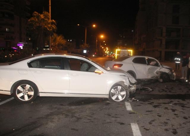 Mersin'deki trafik kazasında 4 kişi yaralandı