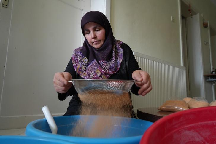 Bir hevesle başladı şimdi siparişlere yetişemiyor! 'Talep bir hayli fazla' Ev ekonomisine katkıda bulunuyor