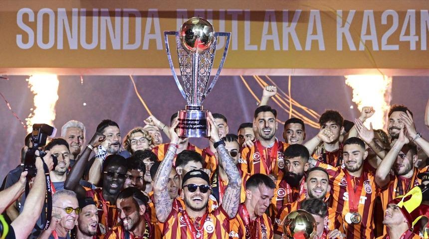 Dursun Özbek ve yönetiminden sürpriz hamle! Futbolcuların beklediği haber geldi