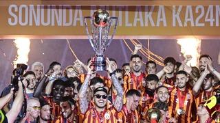 Dursun Özbek ve yönetiminden sürpriz hamle! Futbolcuların beklediği haber geldi