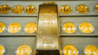 Bankadaki kasayı açınca bomboş buldular! Gurbetçi çift '8 kilo altınımız kayboldu' diyerek polise başvurdu