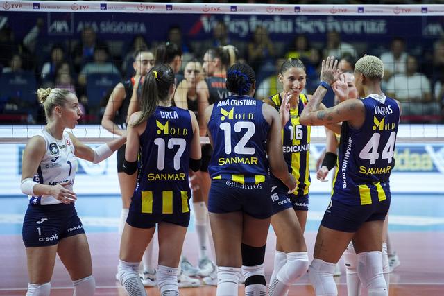 Fenerbahçe Medicana Şampiyonlar Kupası'nın sahibi oldu! 640xauto