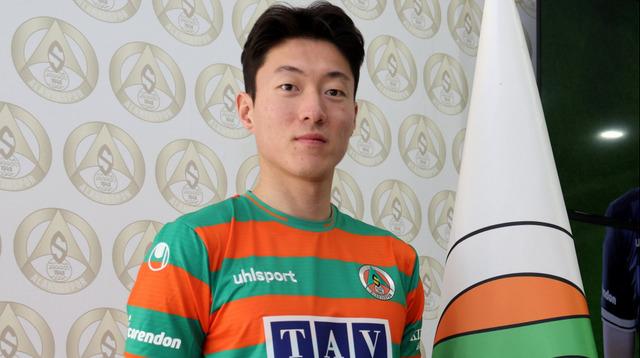 ui-jo-hwang-alanyaspor-1707229035-128657