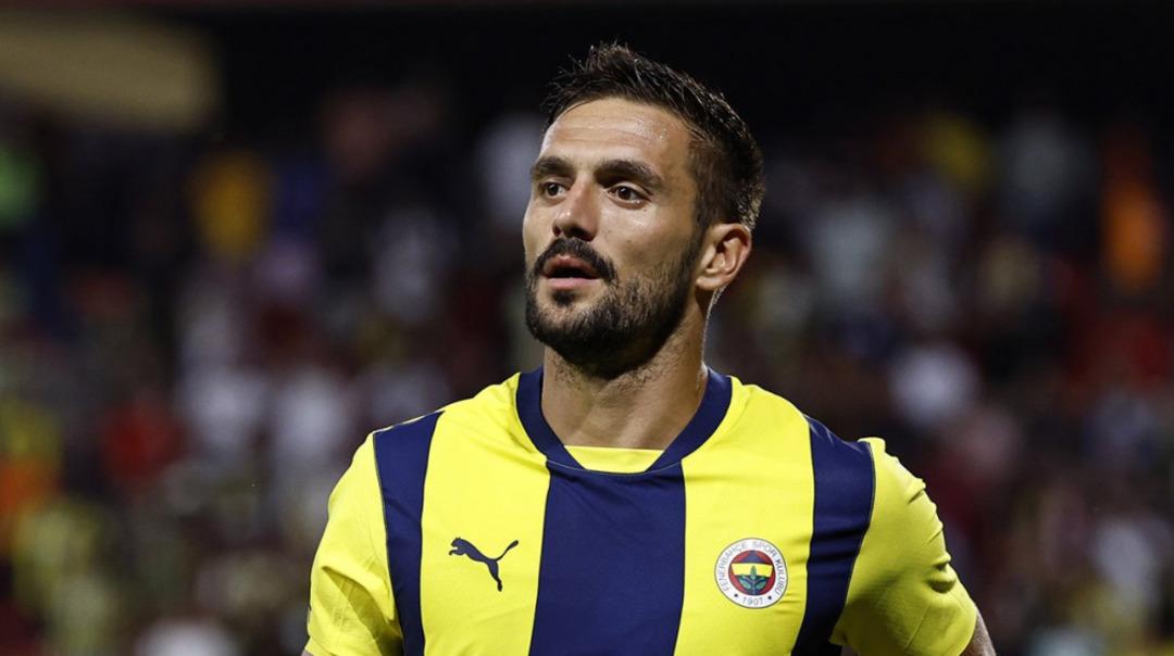 dusan-tadic-fenerbahce-2024-2025-1723015031-144477