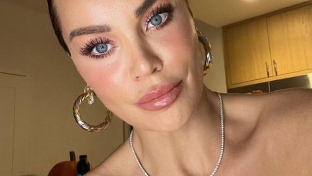 Ebru Şallı oğlu Beren Tan'ı paylaştı! Sosyal medya yıkıldı