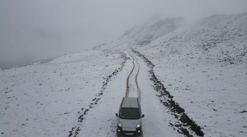 Sıcaklıklar düştü, Ankara dahil 5 ilimizde kar yağışı etkili oldu! İstanbul'da hava nasıl olacak?