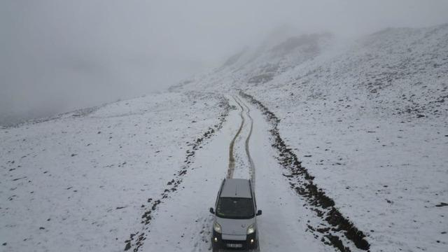Sıcaklıklar düştü, Ankara dahil 5 ilimizde kar yağışı etkili oldu! İstanbul'da hava nasıl olacak?