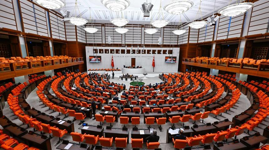 İYİ Parti'den TBMM'ye ilk 4 madde için kanun teklifi! Değişiklik talep edenlerin 5 yıldan 20 yıla kadar cezalandırılması istendi