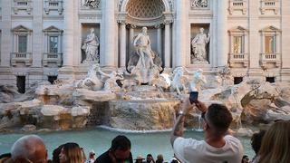 Milyonlarca kişi ziyaret ediyor! Roma'nın tarihi Trevi Çeşmesi artık ücretli olacak