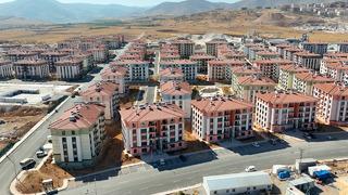 Deprem Bölgesi'nde çalışmalar devam ediyor... Malatya İkizce'de yeni bir yaşam alanı kuruldu! Bakan Kurum: Bize durmak yok!